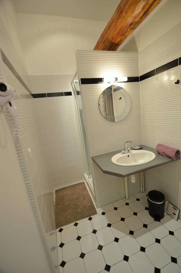 Chambre D'Hotes Le Jardin Des Pierres Dorees Marcy Δωμάτιο φωτογραφία