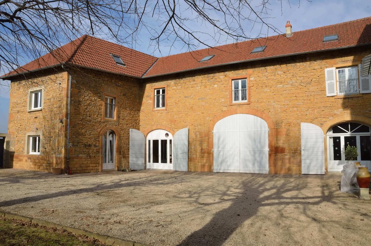 Chambre D'Hotes Le Jardin Des Pierres Dorees Marcy Εξωτερικό φωτογραφία
