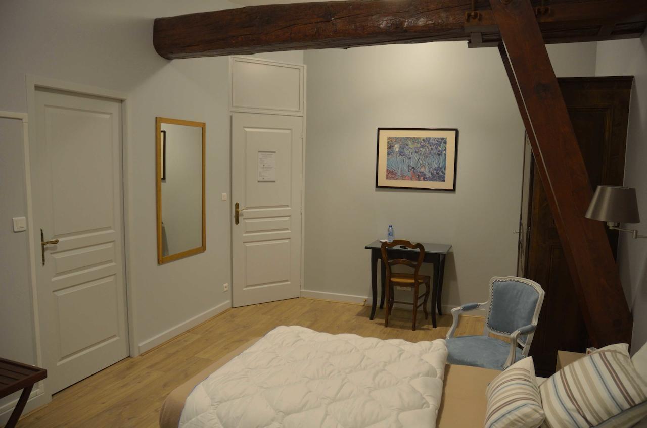 Chambre D'Hotes Le Jardin Des Pierres Dorees Marcy Εξωτερικό φωτογραφία